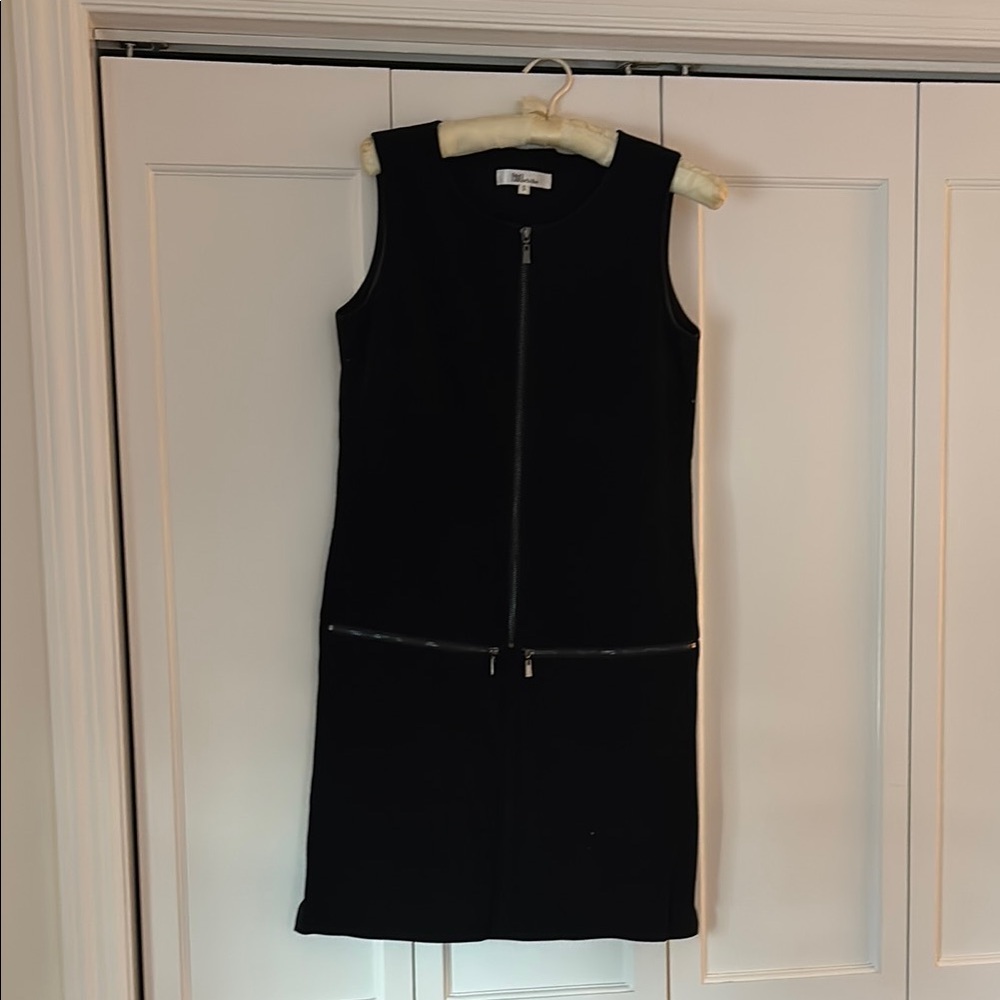 Elegant Black Sleeveless Dress